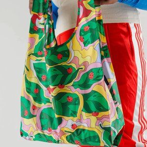 NWOT Standard Baggu - Ladybug Leaf (Dream Creatures)